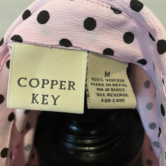 SALE 3/$30🎉🎉 - Picture 4 of 4